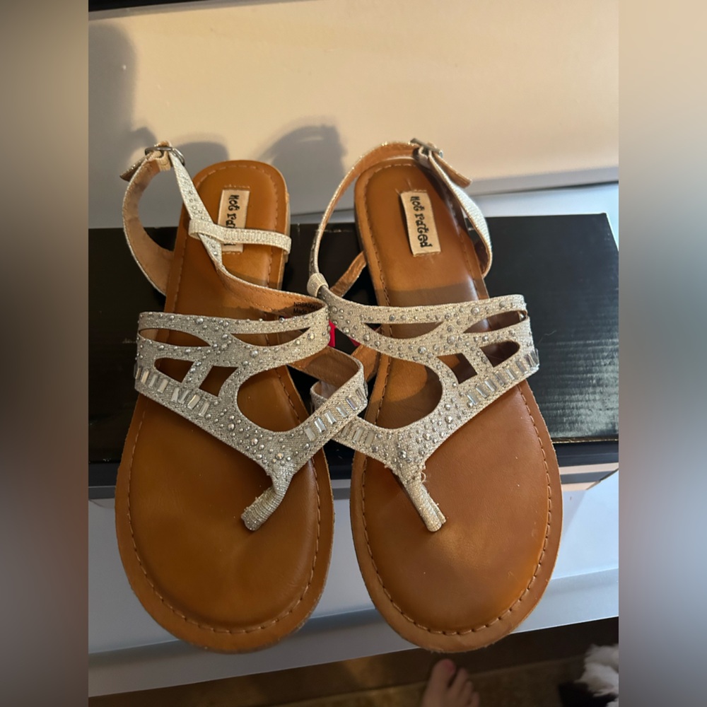 Not Rated women’s sandals